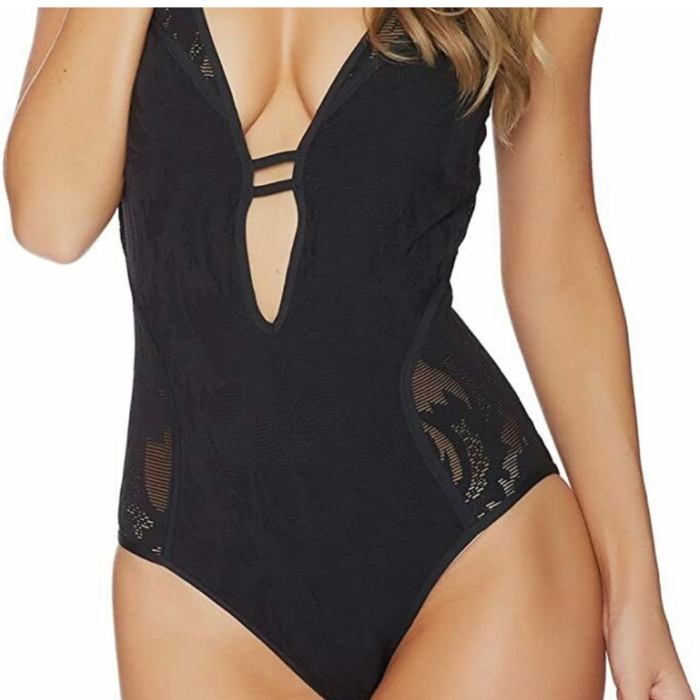 NWT ATHENA MIRRA SAHARA PALM ONE PIECE SWIMSUIT.   MEDIUM.
